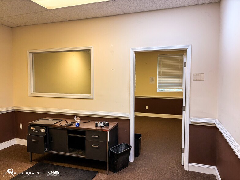 More Photos Of 5530 E Ponce De Leon Ave, Stone Mountain Distribution For Lease