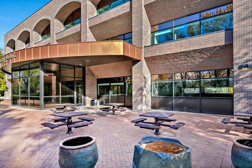 More Photos Of 815 Park Blvd, Boise Office For Lease