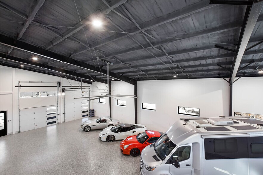 More Photos Of 1301 O Reilly Ct, Lakeway Specialty For Sale