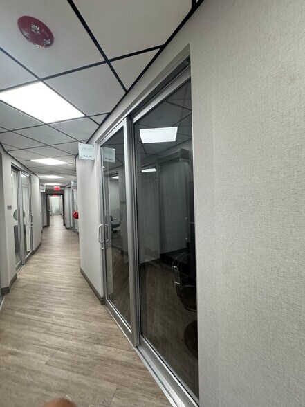 More Photos Of 5020 Park Ave, Memphis Coworking Space