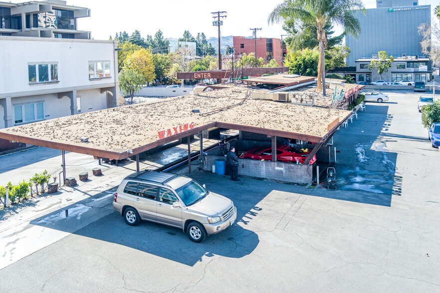 More Photos Of 3700 W Riverside Dr, Burbank Carwash For Sale