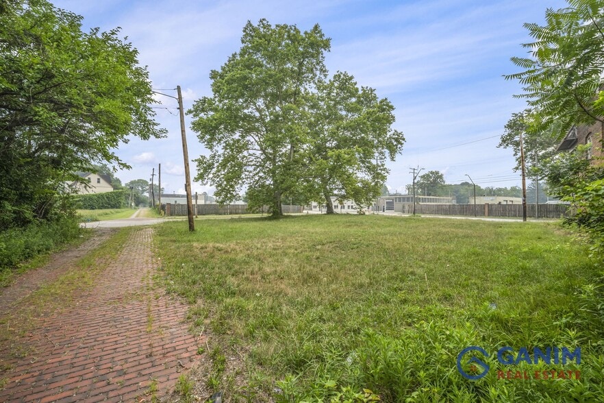 More Photos Of 13515 Saint Clair Ave, Cleveland Apartments For Sale