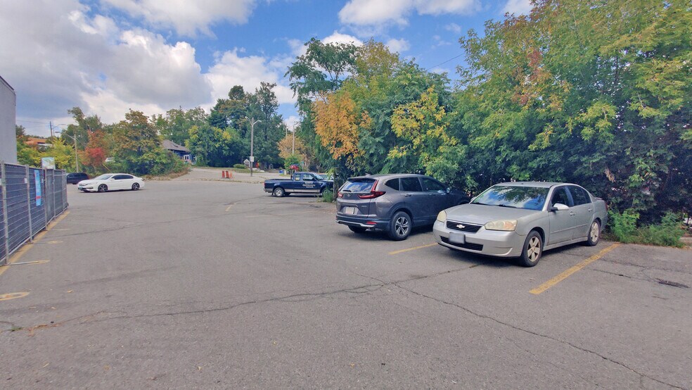 More Photos Of 72 Mill St, Halton Hills Office Residential For Sale