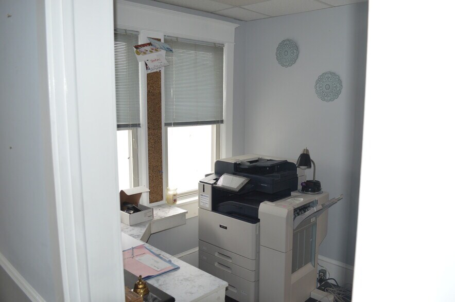 More Photos Of 2662 Nottingham Way, Trenton Office For Sale