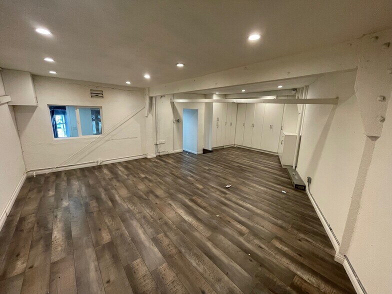 More Photos Of 4900 Lankershim Blvd, North Hollywood Freestanding For Sale