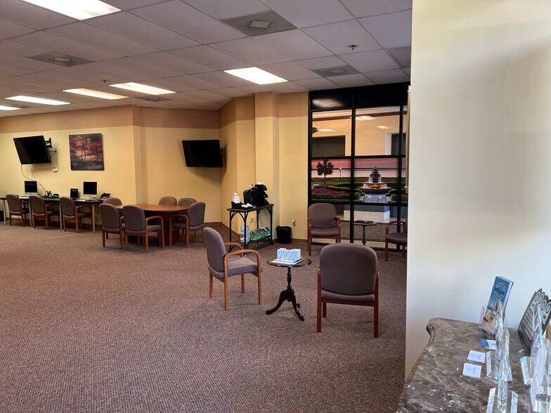 More Photos Of 2000 Sam Rittenberg Blvd, Charleston Office For Lease