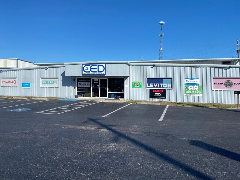 More Photos Of 16645 US Highway 19, Hudson Showroom For Sale