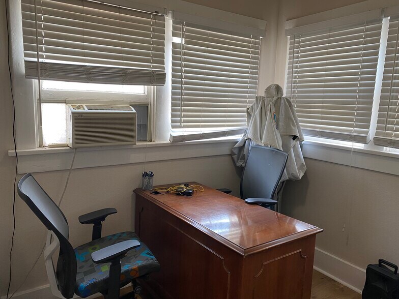 More Photos Of 2364 S Broadway, Denver Office Residential For Lease