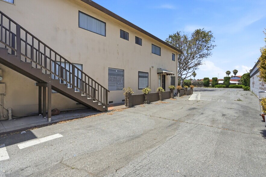 More Photos Of 1565 Alum Rock Ave, San Jose Office For Sale