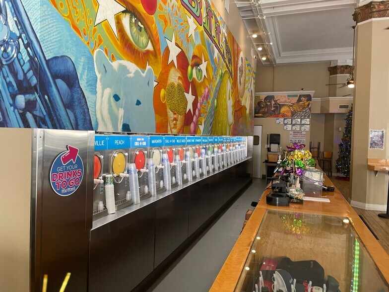 More Photos Of 200 Dauphin St, Mobile Storefront Retail Office For Lease