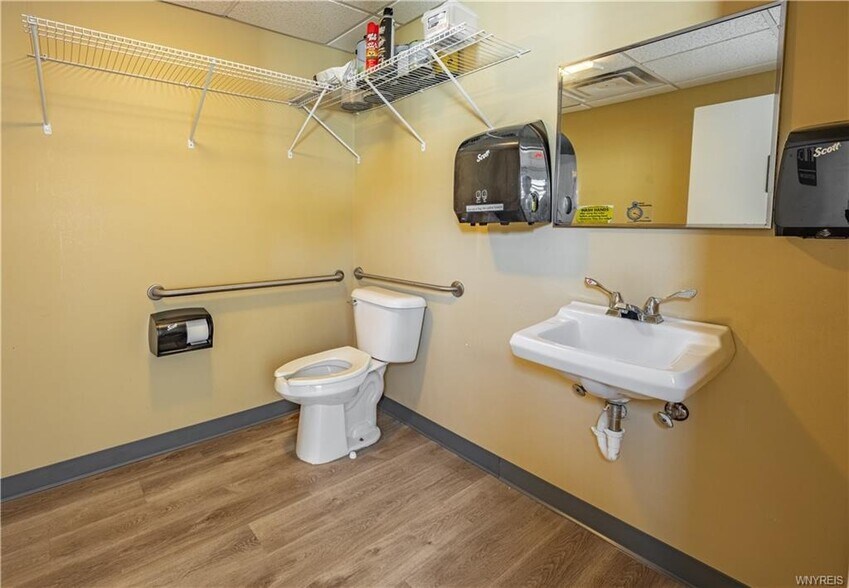 More Photos Of 6115 1st St, Newfane Office For Sale