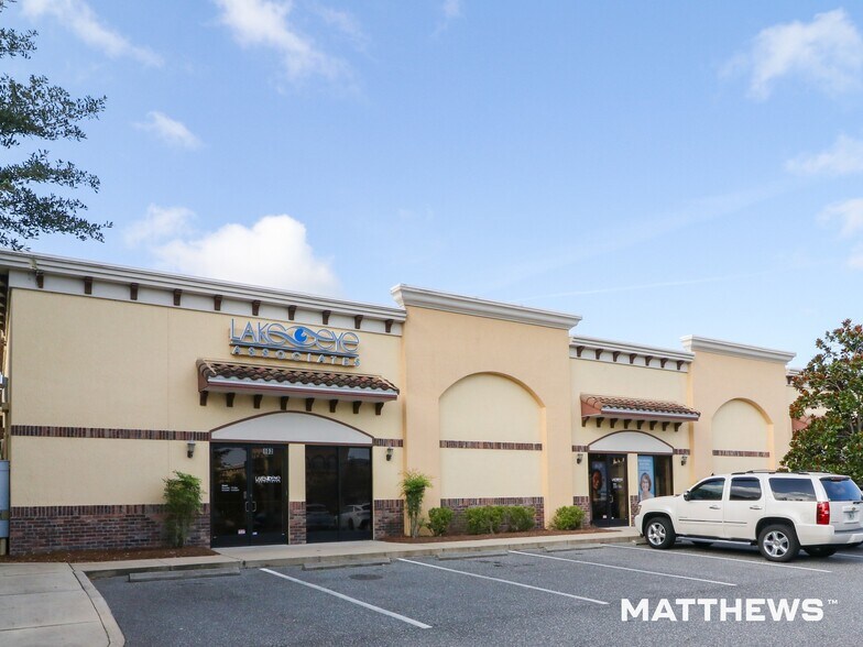 Primary Photo Of 801 Co Rd 466 rd, Lady Lake Healthcare For Sale