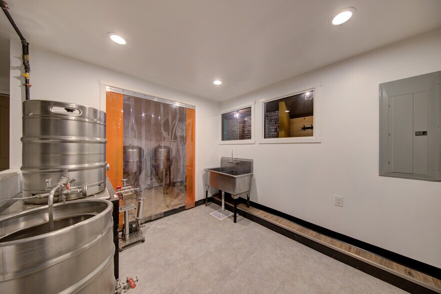 More Photos Of 2930 Rt 43, Averill Park Restaurant For Sale