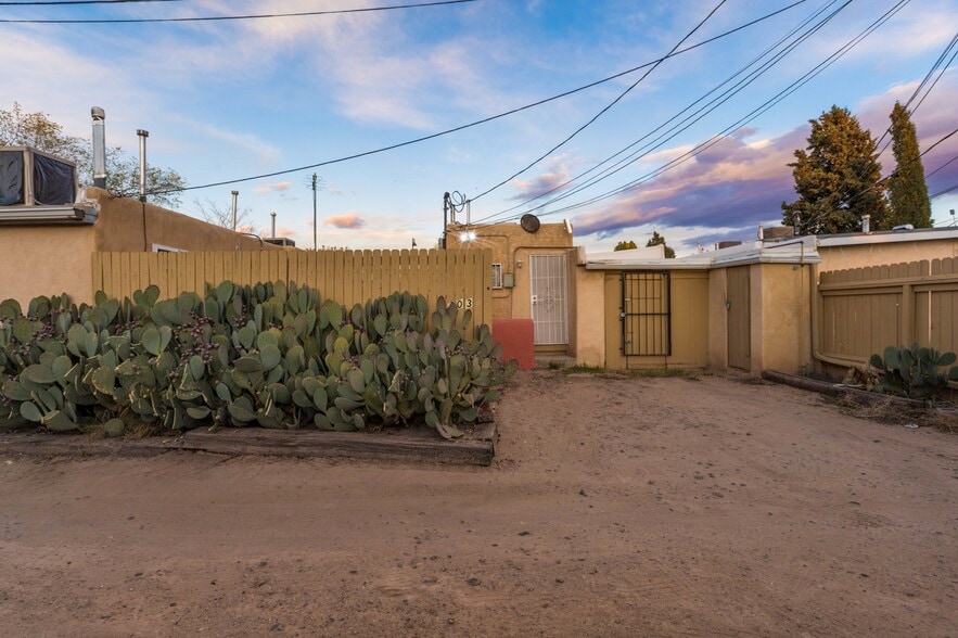 More Photos Of 403 Columbia Dr SE, Albuquerque Multifamily For Sale