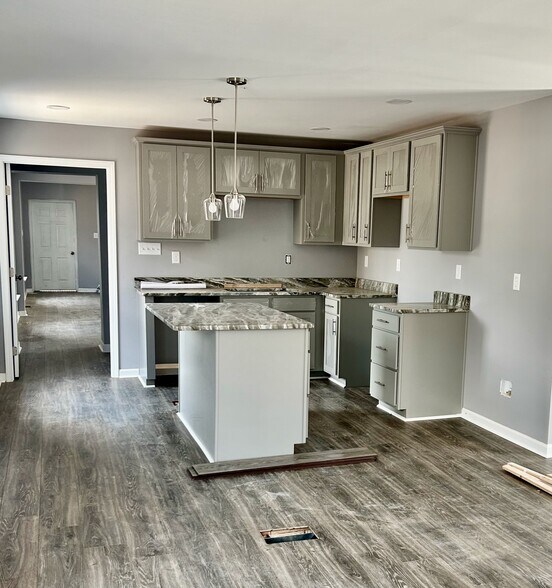 More Photos Of 16804 US Highway 64, Somerville Office For Sale