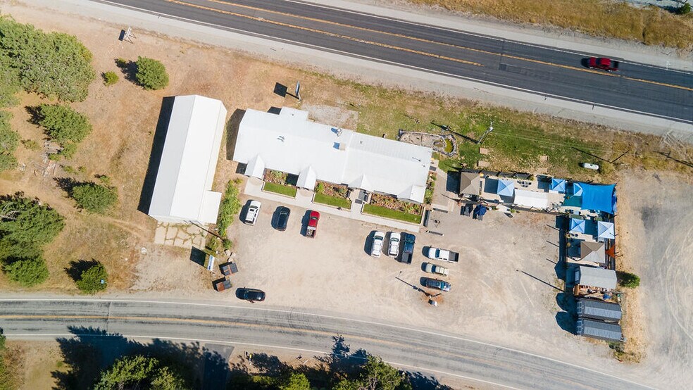 More Photos Of 802 S Shore Diamond Lake Rd, Newport Restaurant For Sale