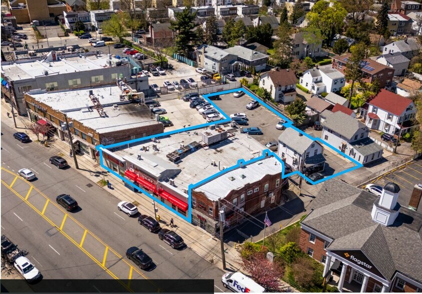 More Photos Of 25115 Northern Blvd, Little Neck General Retail For Sale