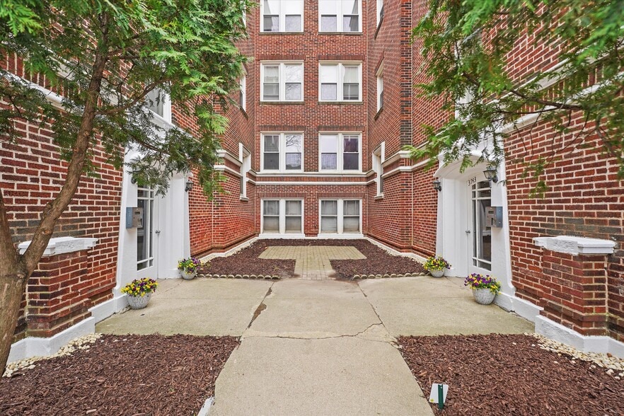 More Photos Of 4952-4956 N Ridgeway Ave, Chicago Apartments For Sale