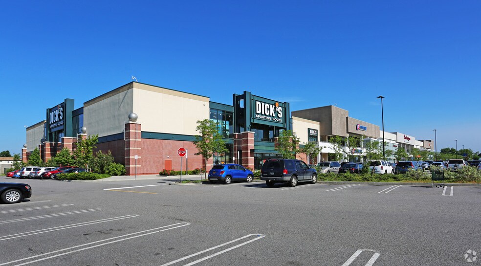 More Photos Of 750 W Sunrise Hwy, Valley Stream General Retail For Lease