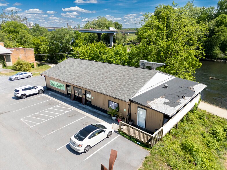 More Photos Of 1833-1837 Netherland Inn Rd, Kingsport General Retail For Sale
