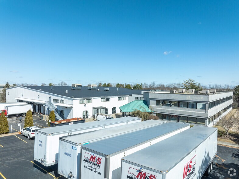 More Photos Of 57-59 Armstrong Rd, Plymouth Office For Lease