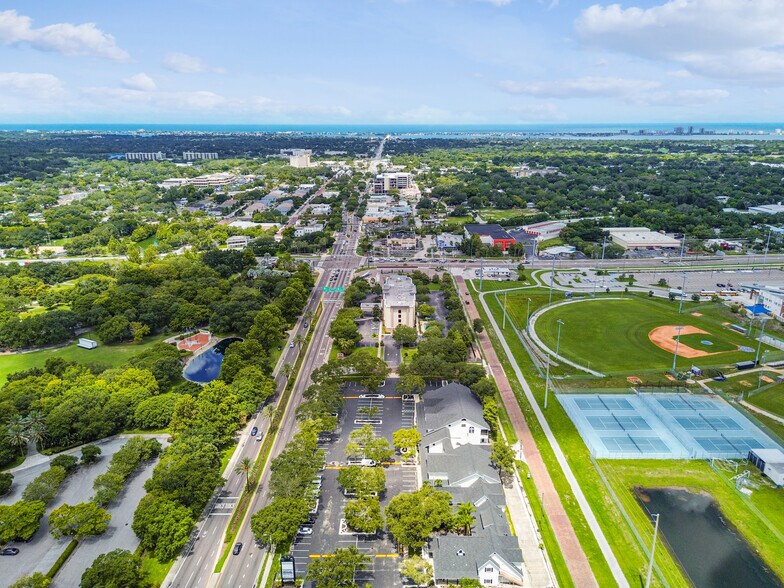More Photos Of 300 E Bay Dr, Largo Office For Lease