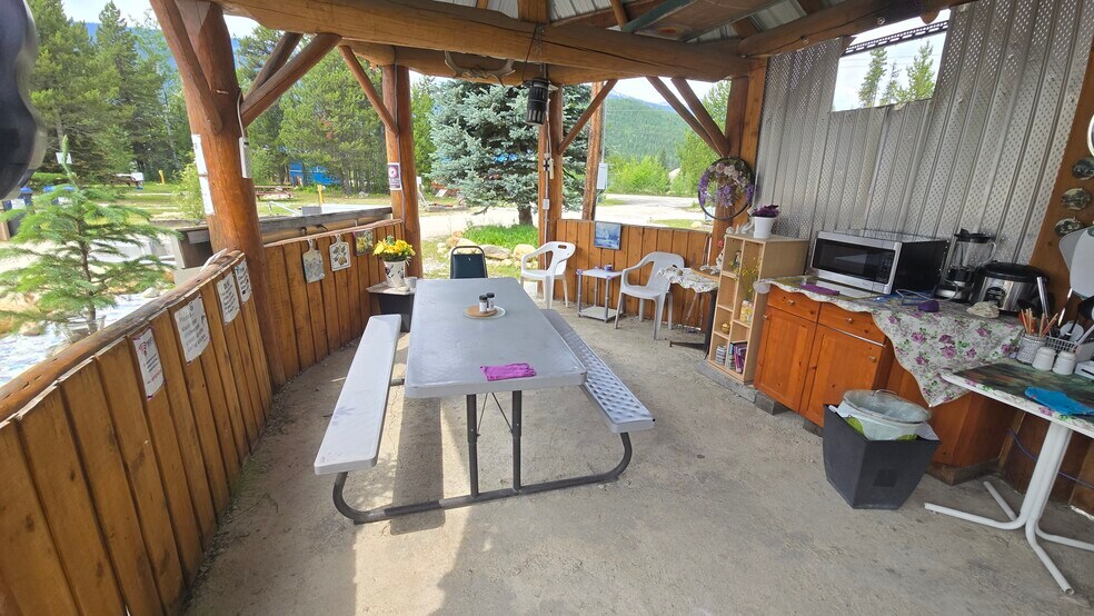 More Photos Of 991 Frontage rd, Blue River Trailer Camper Park For Sale