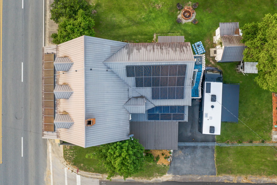 More Photos Of 1748 Georgia St, Alford Specialty For Sale