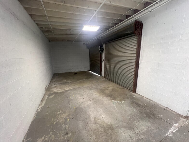 More Photos Of 100-240 Barber Ave, Worcester Manufacturing For Lease