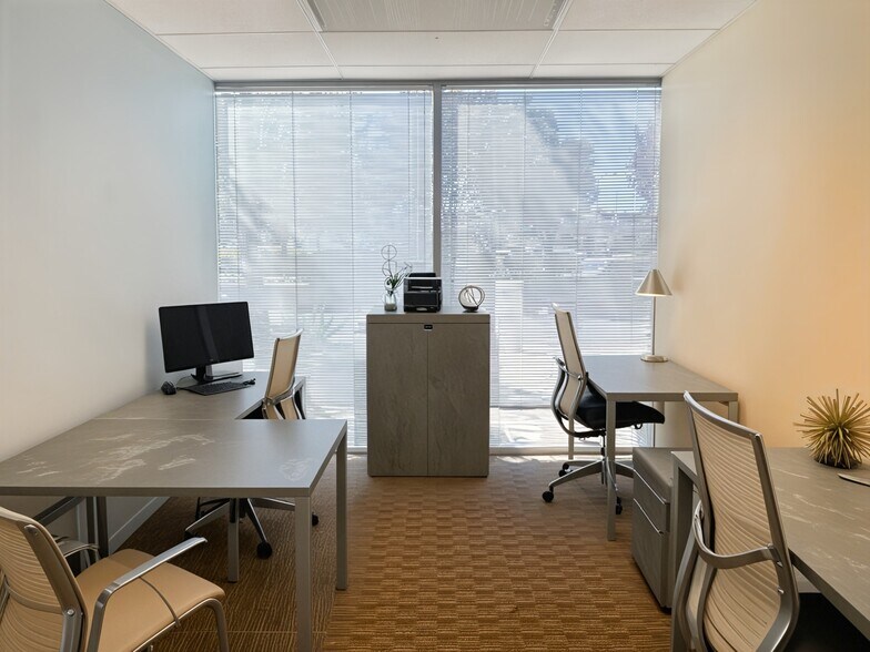 More Photos Of 900 E Hamilton Ave, Campbell Coworking Space