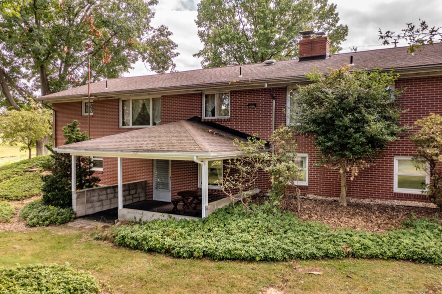 More Photos Of 519 N Hermitage Rd, Hermitage Office Residential For Sale