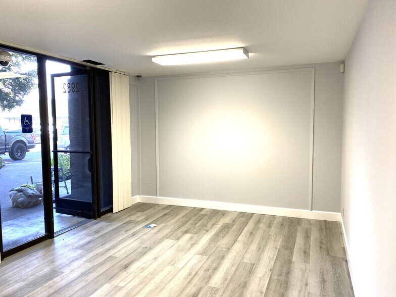 More Photos Of 2982 Teagarden St, San Leandro Warehouse For Sale