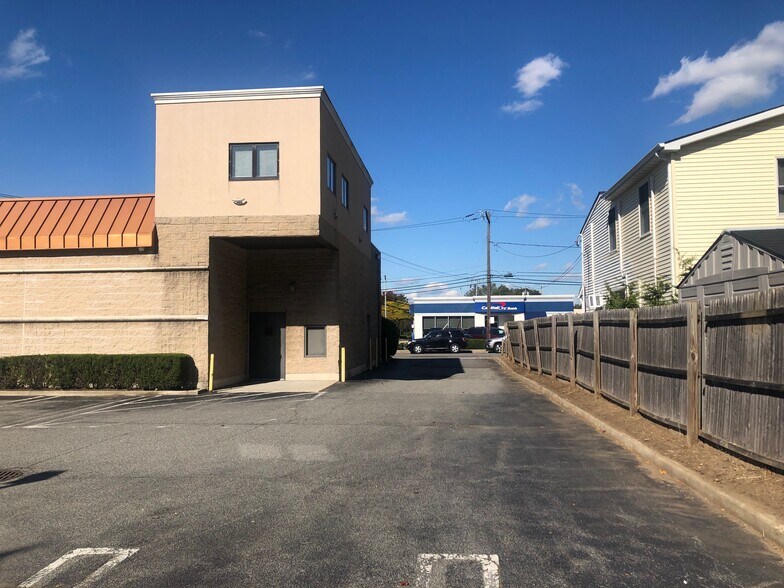 More Photos Of 385 Merrick Ave, East Meadow Medical For Sale