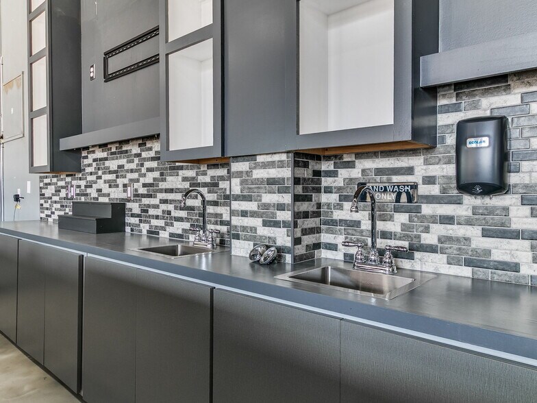 More Photos Of 504 Stinson St, Norman Land For Sale