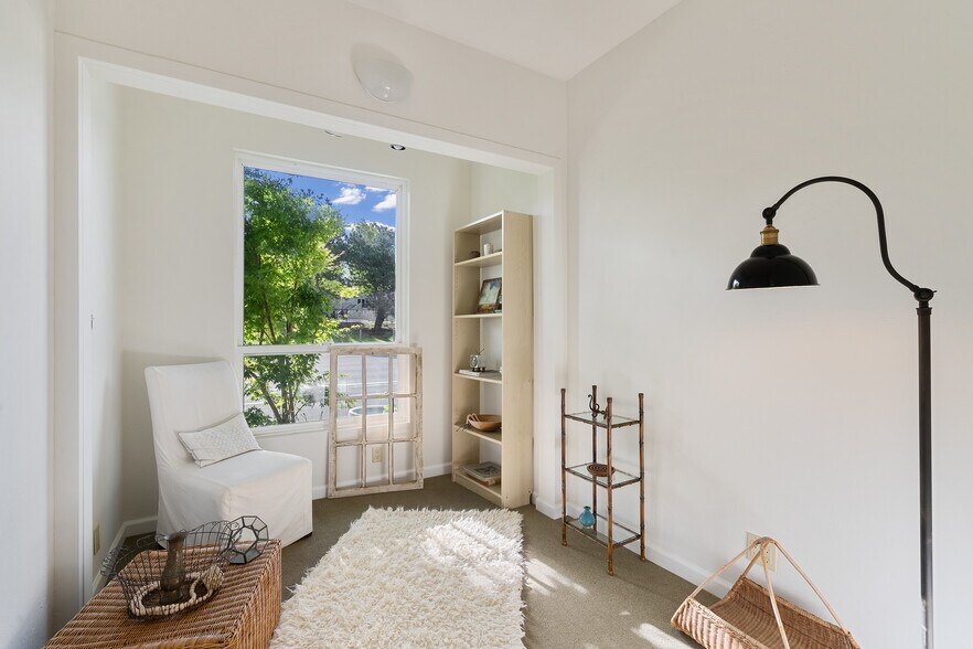 More Photos Of 125-131 Camino Alto, Mill Valley Office For Lease