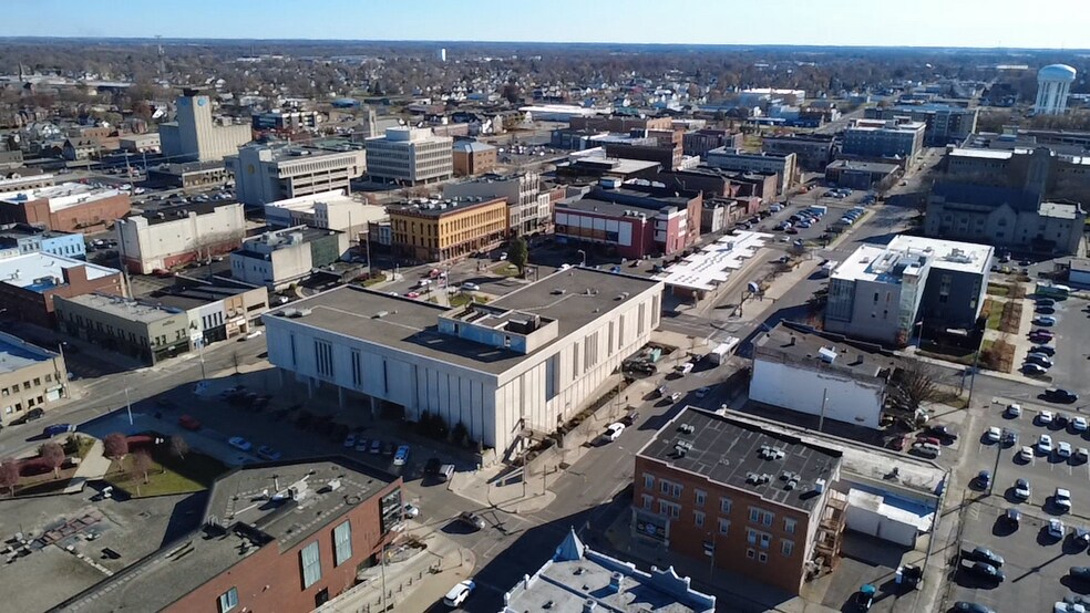More Photos Of 225 N High St, Muncie Office For Sale