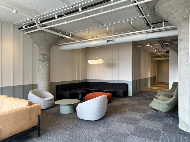 More Photos Of 328 S Jefferson St, Chicago Office For Lease