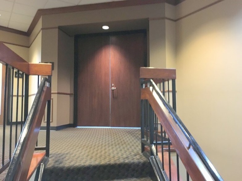 More Photos Of 1000 Randall Rd, Geneva Medical For Sale