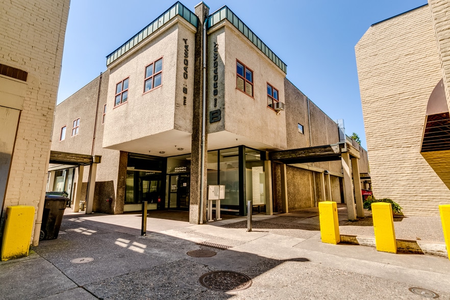 More Photos Of 30 E Broadway, Eugene Office For Lease