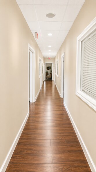 More Photos Of 21715 Kingsland Blvd, Katy Office For Lease