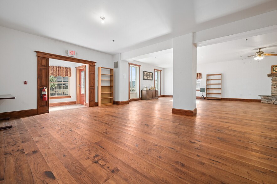 More Photos Of 56 Main St, Stamford Hotel For Sale