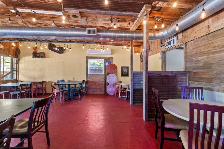 More Photos Of 1399 FM 1791 Rd, Huntsville Restaurant For Sale