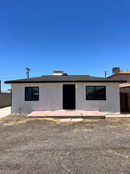 More Photos Of 1806 W Sherman St, Phoenix Industrial For Sale