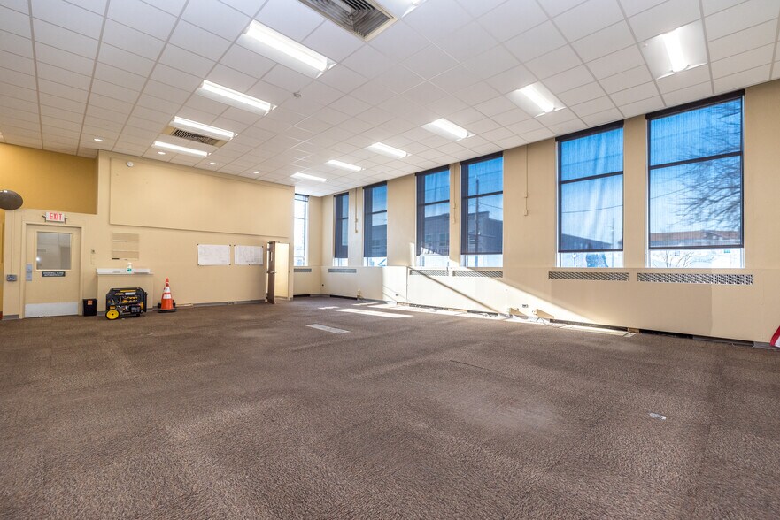 More Photos Of 210 W Main St, Lansdale Bank For Lease