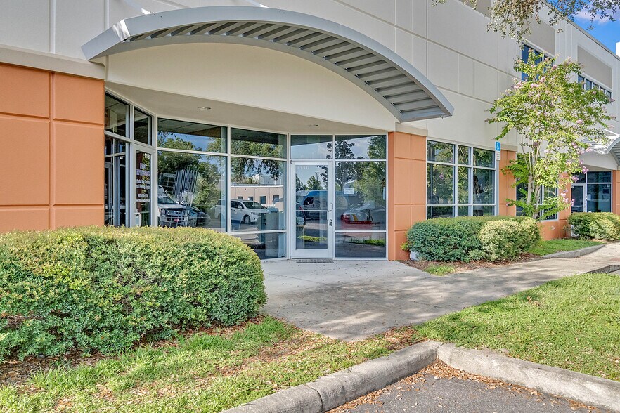 More Photos Of 350 E Crown Point Rd, Winter Garden Light Distribution For Lease