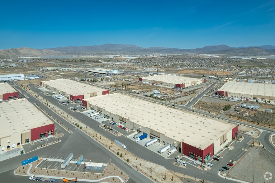 More Photos Of 9555 N Virginia St, Reno Warehouse For Lease