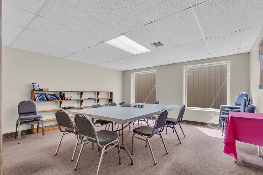 More Photos Of 727 4th St, Healdton Religious Facility For Sale