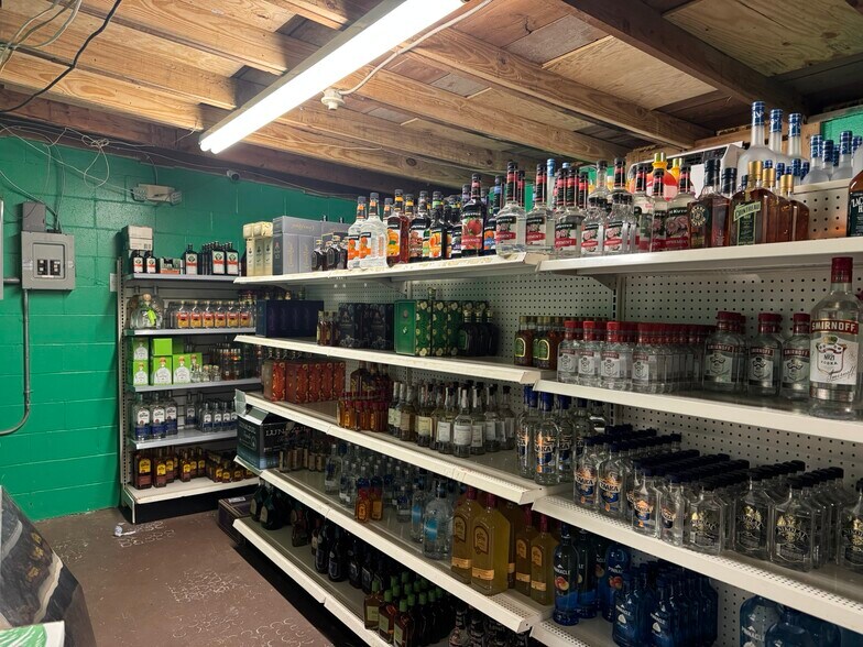 More Photos Of 567 Gordon Hwy, Gordon Convenience Store For Sale