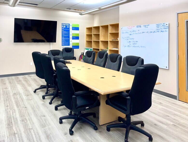 More Photos Of 1428 Highland Ave, National City Office For Lease