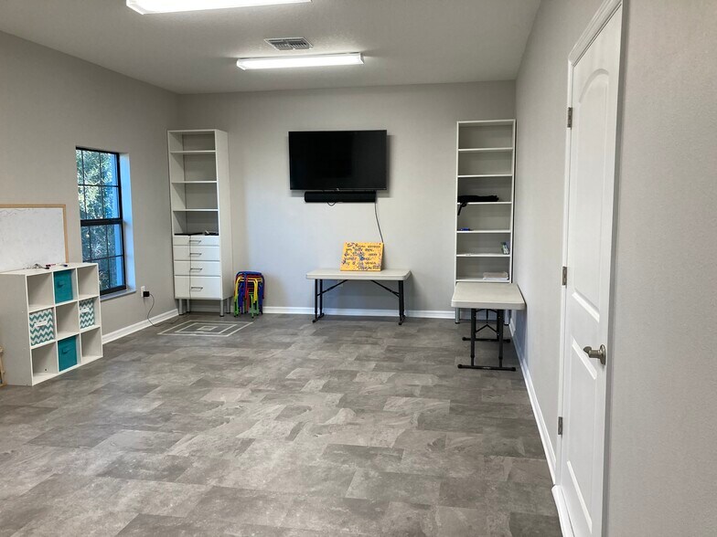 More Photos Of 2646 Stonewood Park Loop, Land O Lakes Coworking Space